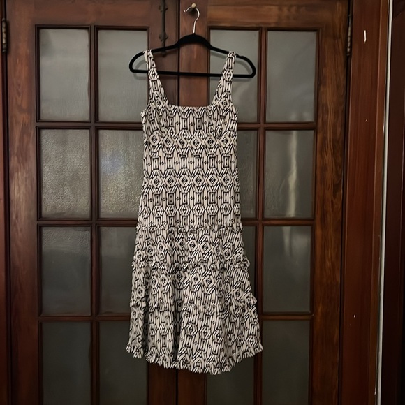 Blythe Petite Square Neck Tiered Dress - Picture 2 of 9